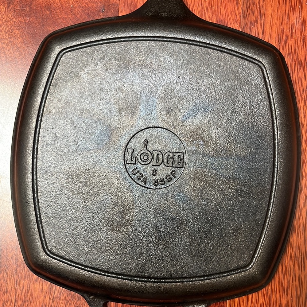 Lodge Cast Iron 10 1/5" Square Grill Pan - Picture 5 of 10